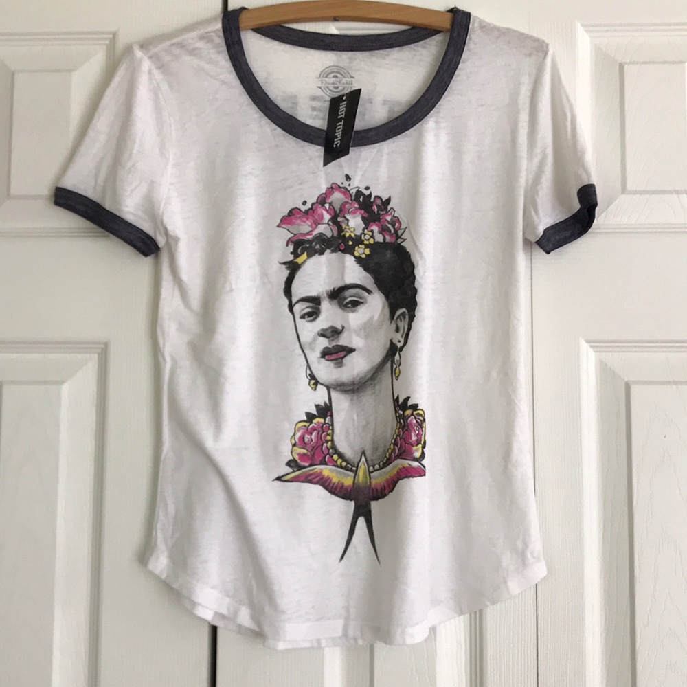 NWT Frida Kahlo shirt